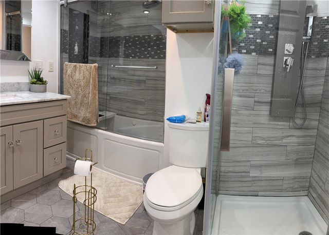 10 Spooner Street, Providence, RI 02907