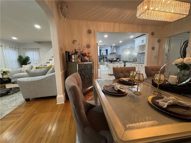 10 Spooner Street, Providence, RI 02907