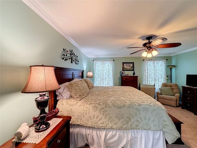 1016 MATTHEW AVENUE, Lady Lake, FL 32159
