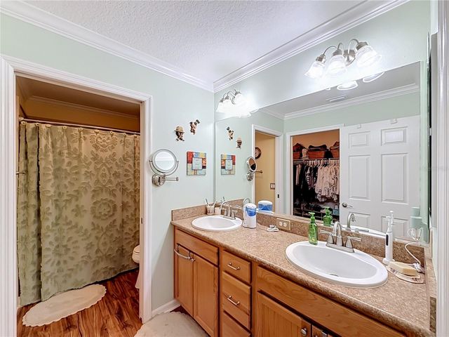 1016 MATTHEW AVENUE, Lady Lake, FL 32159