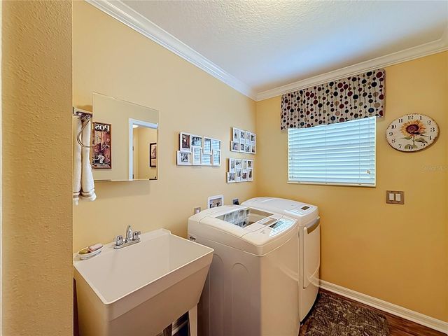 1016 MATTHEW AVENUE, Lady Lake, FL 32159