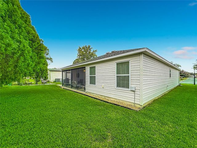 1016 MATTHEW AVENUE, Lady Lake, FL 32159