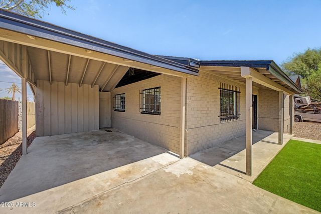 122 W ROESER Road, Phoenix, AZ 85041