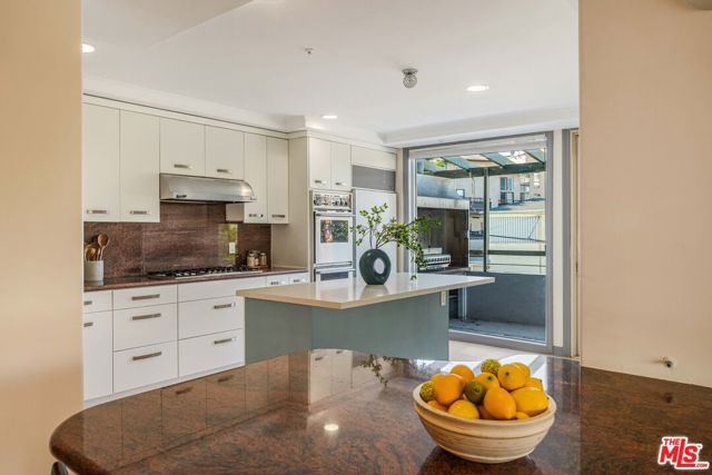 1645 Malcolm Avenue 302, Los Angeles, CA 90024