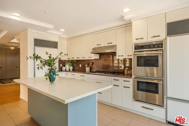 1645 Malcolm Avenue 302, Los Angeles, CA 90024