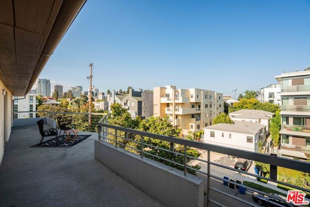 1645 Malcolm Avenue 302, Los Angeles, CA 90024
