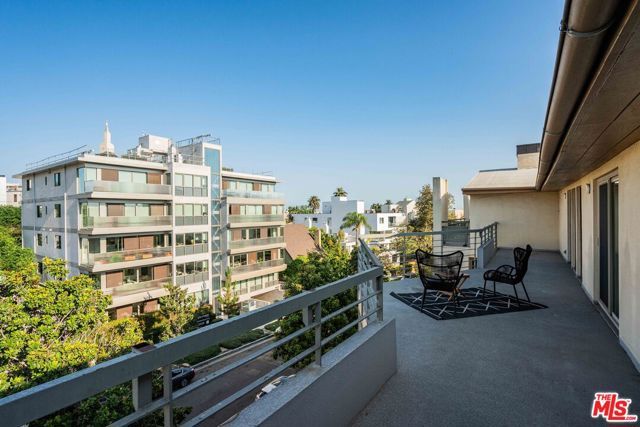 1645 Malcolm Avenue 302, Los Angeles, CA 90024