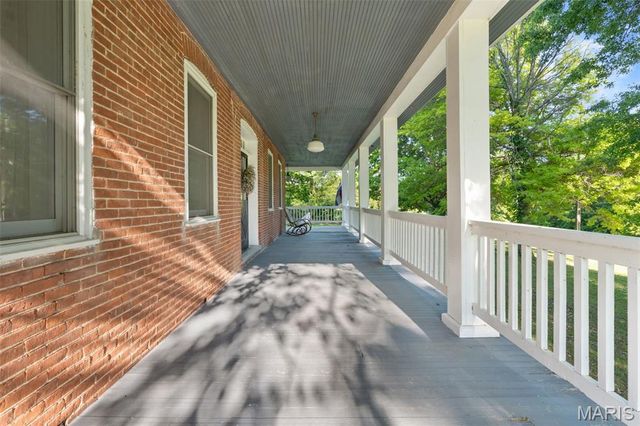 7637 Highway 100, Washington, MO 63090