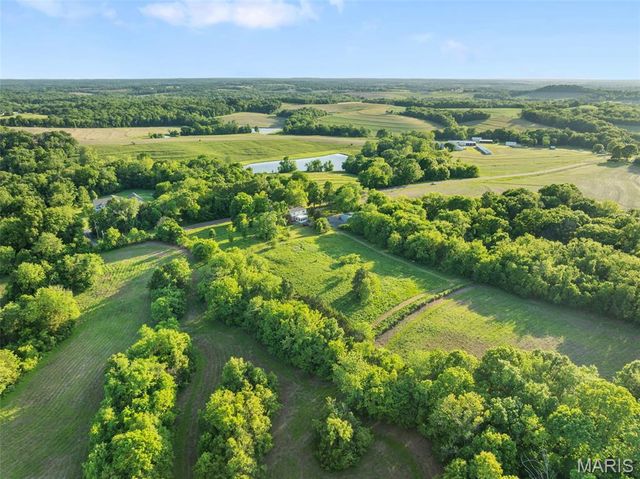 7637 Highway 100, Washington, MO 63090