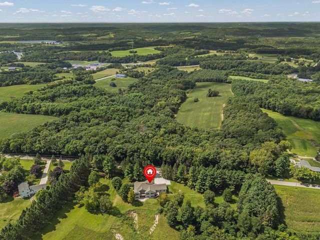 S1312 Brandt Road, La Valle, WI 53941