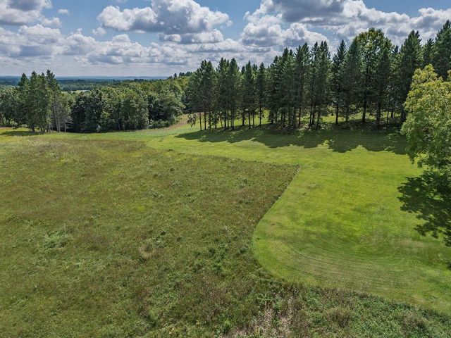 S1312 Brandt Road, La Valle, WI 53941