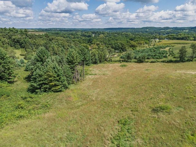 S1312 Brandt Road, La Valle, WI 53941