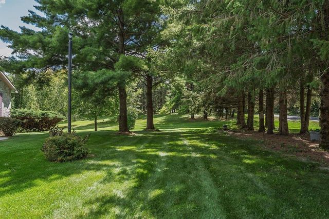 S1312 Brandt Road, La Valle, WI 53941