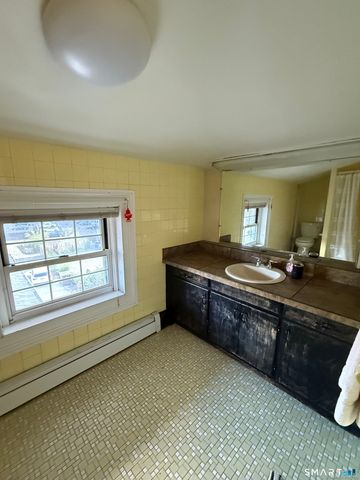 389 Orange Street, New Haven, CT 06511