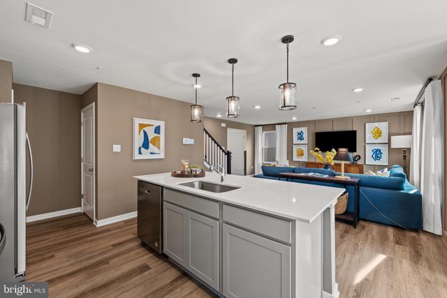 286 LONG BRANCH LN, La Plata, MD 20646