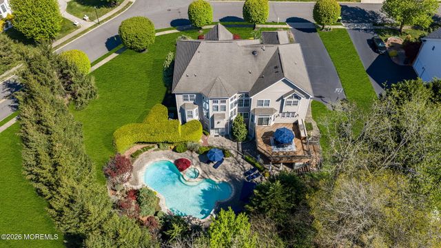 2 Whipple Way, Marlboro, NJ 07746