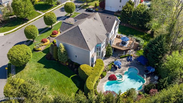 2 Whipple Way, Marlboro, NJ 07746