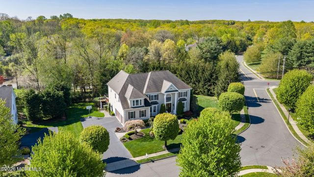 2 Whipple Way, Marlboro, NJ 07746