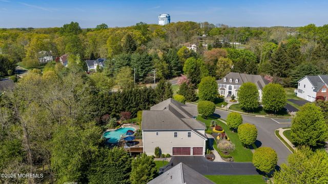 2 Whipple Way, Marlboro, NJ 07746
