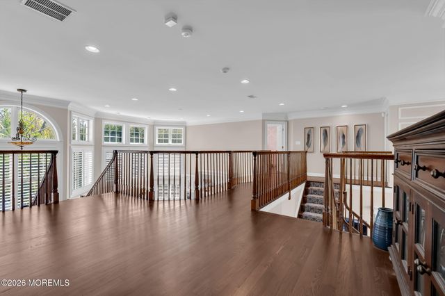 2 Whipple Way, Marlboro, NJ 07746