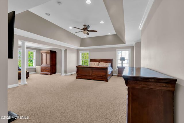 2 Whipple Way, Marlboro, NJ 07746
