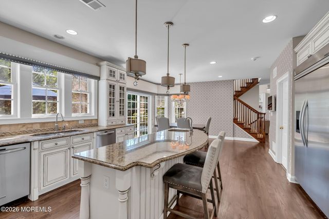 2 Whipple Way, Marlboro, NJ 07746