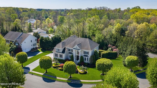 2 Whipple Way, Marlboro, NJ 07746