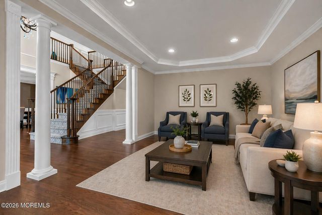 2 Whipple Way, Marlboro, NJ 07746