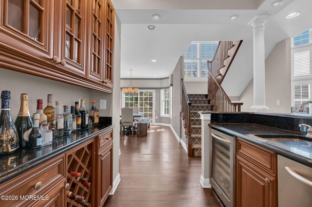 2 Whipple Way, Marlboro, NJ 07746