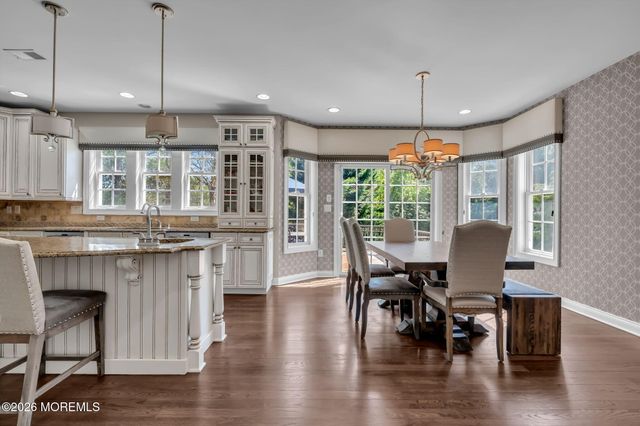 2 Whipple Way, Marlboro, NJ 07746