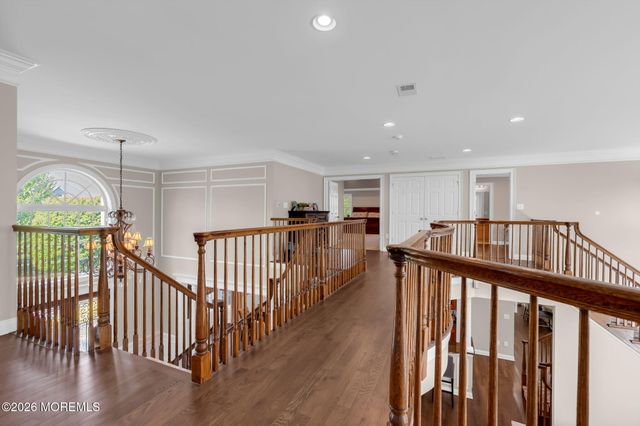 2 Whipple Way, Marlboro, NJ 07746