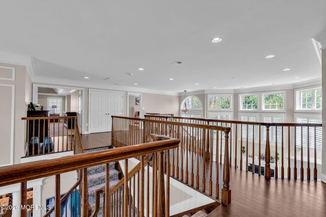 2 Whipple Way, Marlboro, NJ 07746