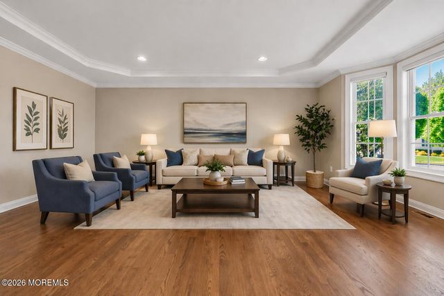 2 Whipple Way, Marlboro, NJ 07746