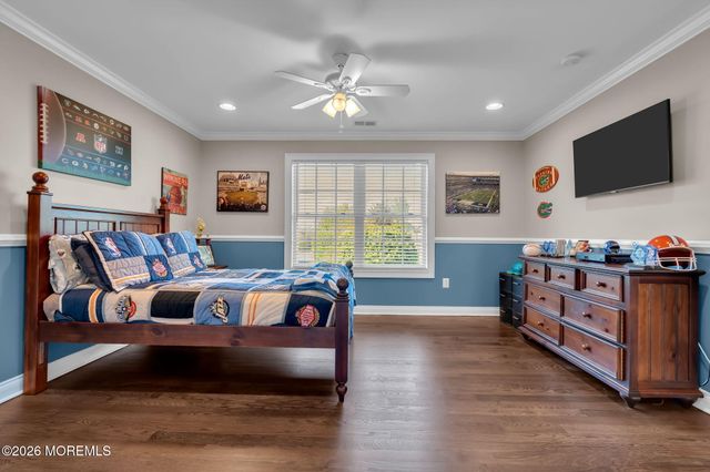 2 Whipple Way, Marlboro, NJ 07746