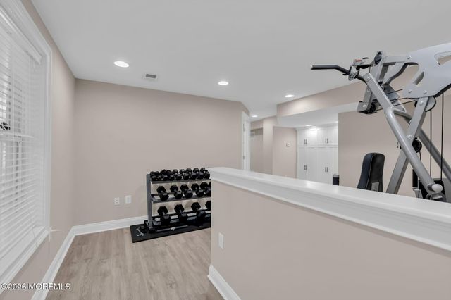 2 Whipple Way, Marlboro, NJ 07746