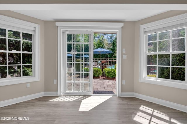 2 Whipple Way, Marlboro, NJ 07746