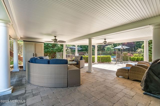 2 Whipple Way, Marlboro, NJ 07746