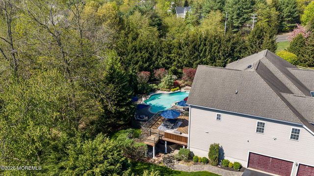 2 Whipple Way, Marlboro, NJ 07746