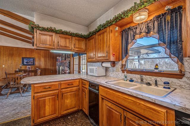 650 Williams, Sulphur, OK 73086