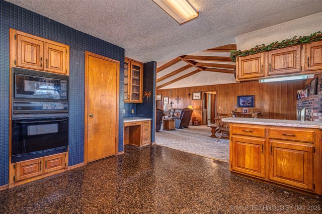 650 Williams, Sulphur, OK 73086