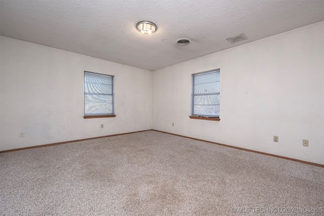 650 Williams, Sulphur, OK 73086