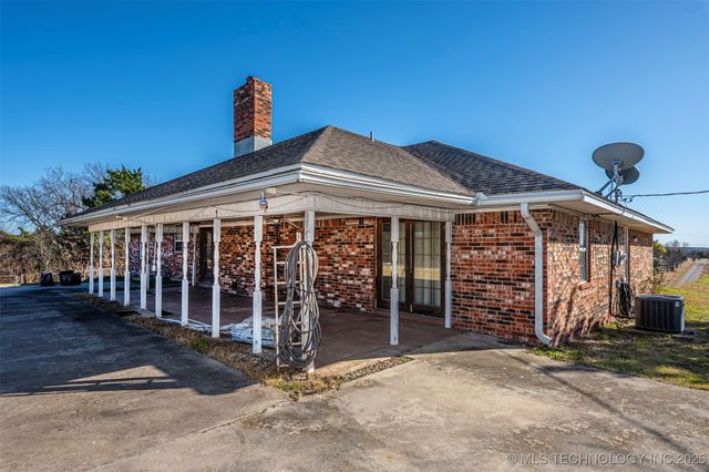 650 Williams, Sulphur, OK 73086