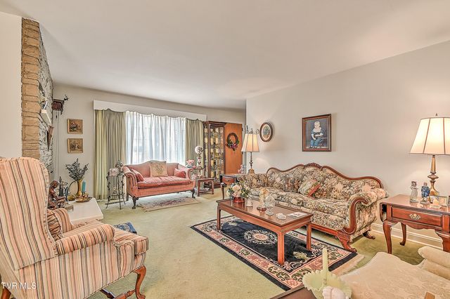 204 Exeter Lane, Blountville, TN 37617