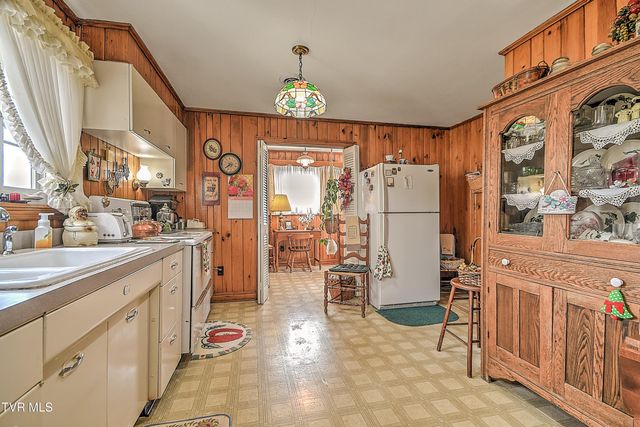 204 Exeter Lane, Blountville, TN 37617