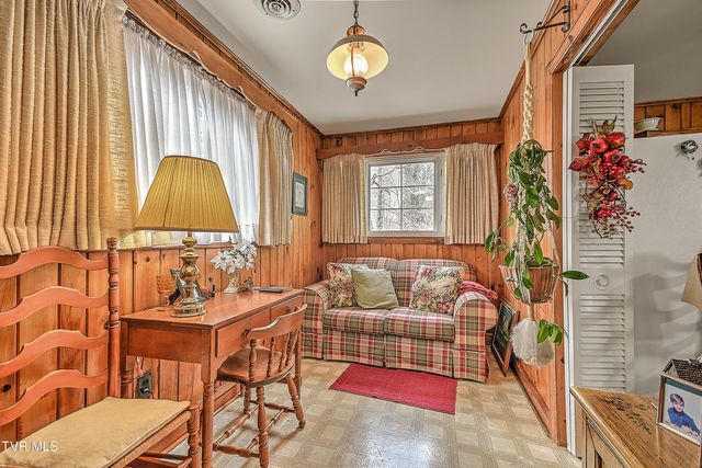 204 Exeter Lane, Blountville, TN 37617