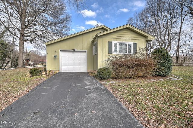 204 Exeter Lane, Blountville, TN 37617