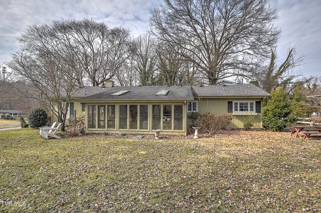 204 Exeter Lane, Blountville, TN 37617