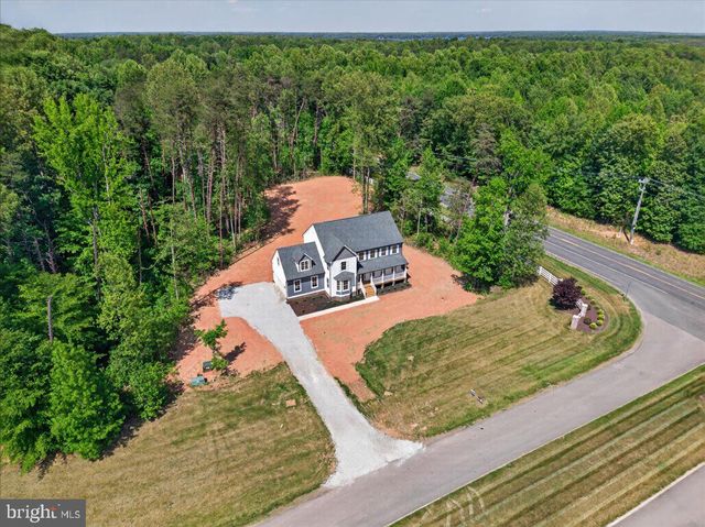 32 MILL RUN, Bumpass, VA 23024