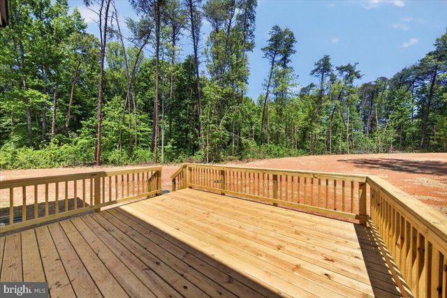 32 MILL RUN, Bumpass, VA 23024