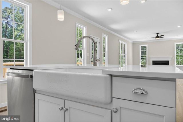 32 MILL RUN, Bumpass, VA 23024